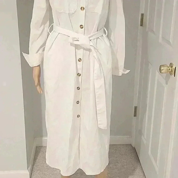 A loves a midi dress - Picture 4 of 10